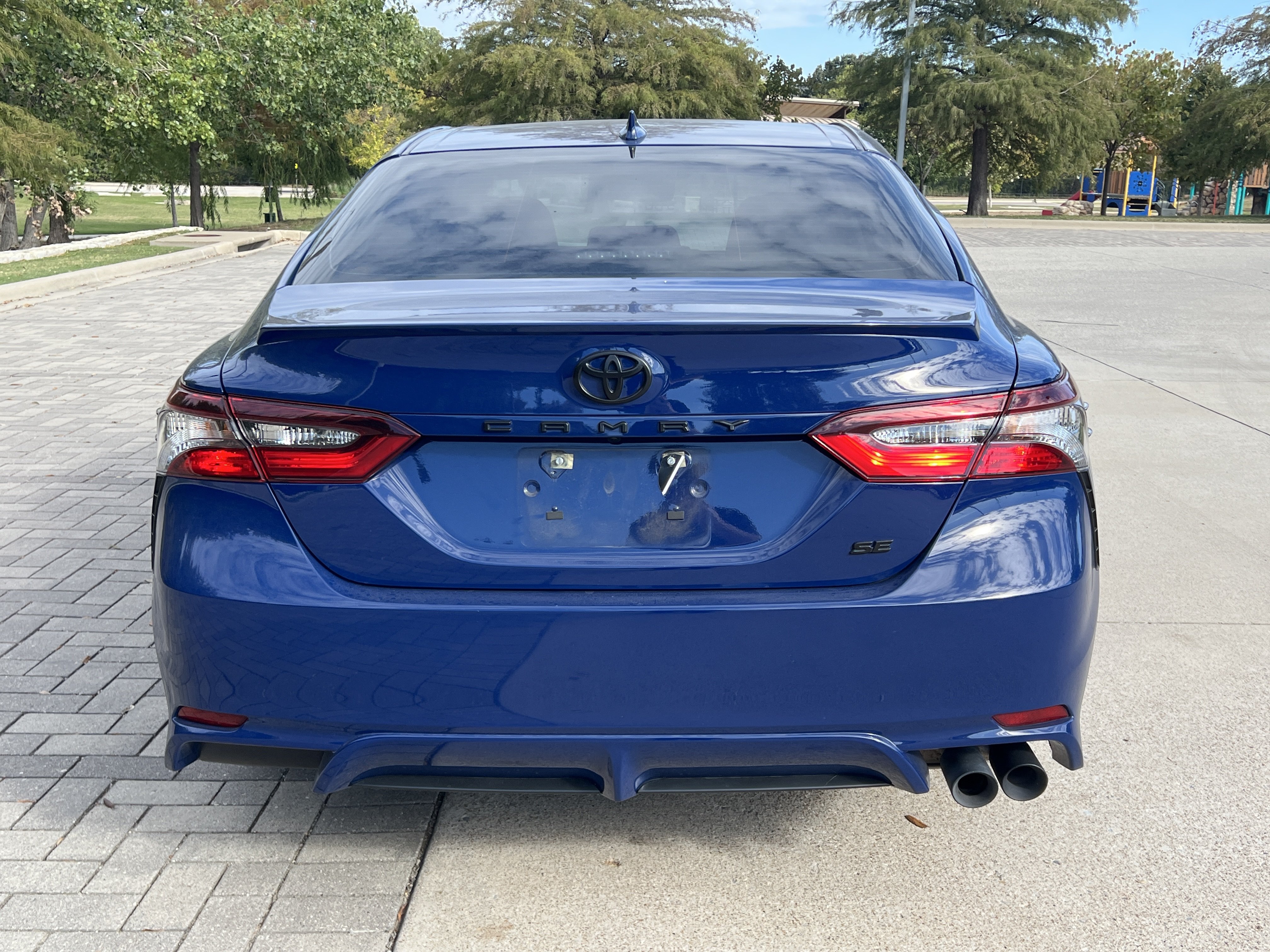 Used 2024 Toyota Camry SE FWD image 8