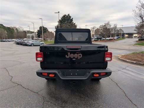 Used 2023 Jeep Gladiator Mojave w/ Cold Weather Group image 6