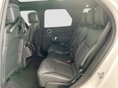 Certified 2025 Land Rover Discovery S AWD/4WD image 20