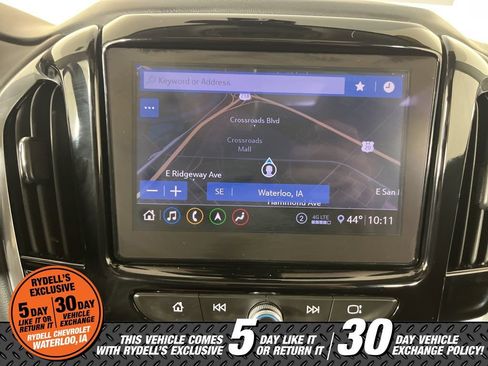Used 2021 Chevrolet Traverse LT w/ LT Premium Package image 38