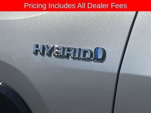 Used 2019 Toyota RAV4 XSE AWD/4WD image 11