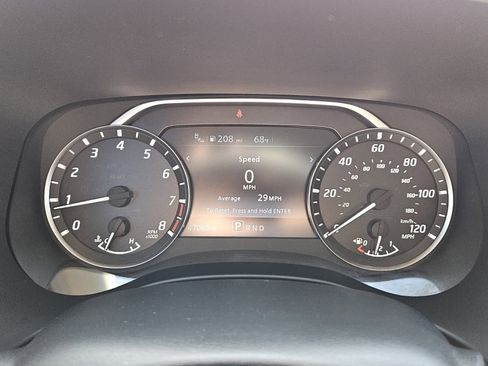 Used 2023 Nissan Frontier SV w/ SV Convenience Package image 14