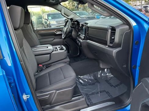 Certified 2025 Chevrolet Silverado 1500 LT image 30