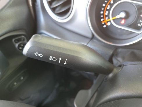 Used 2021 Jeep Wrangler Sport S image 49