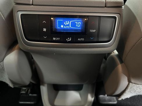 Used 2019 Toyota Highlander Plus image 13