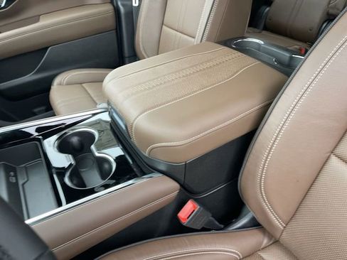 New 2026 Chevrolet Tahoe High Country AWD/4WD image 21