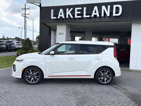 Used 2021 Kia Soul Turbo FWD image 3