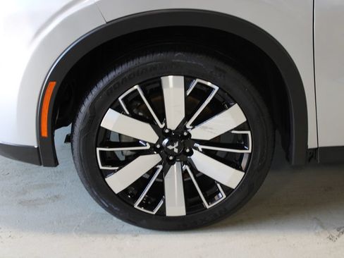 Used 2025 Mitsubishi Outlander SE AWD/4WD image 4