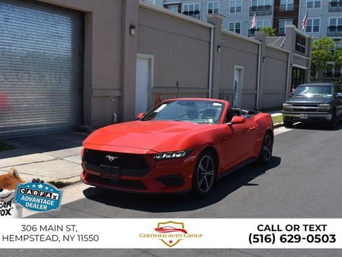 Used 2024 Ford Mustang Convertible RWD image 3