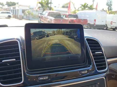 Used 2018 Mercedes-Benz GLE 350 image 25