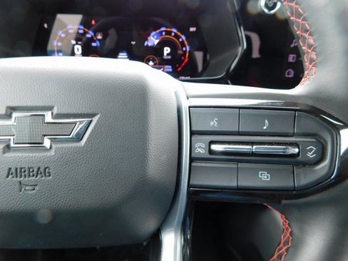 Used 2024 Chevrolet Colorado Z71 w/ Z71 Convenience Package 2 image 29