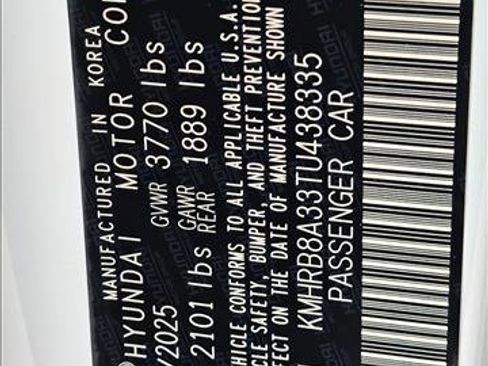 New 2026 Hyundai Venue SE image 16