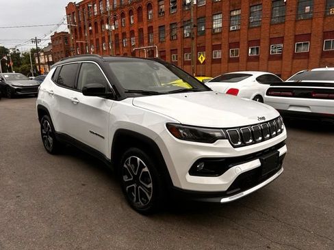 Used 2022 Jeep Compass Limited AWD/4WD image 3