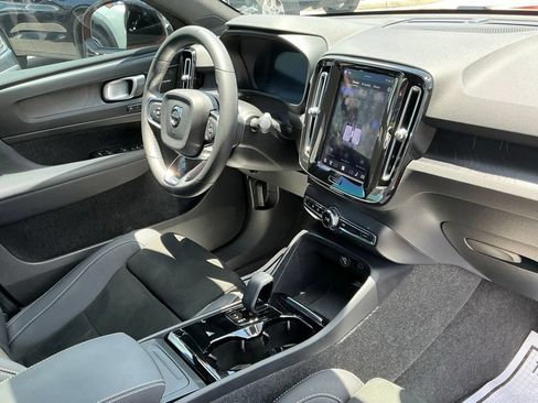 Used 2023 Volvo C40 P8 Recharge Ultimate w/ Protection Package Premier AWD/4WD image 19