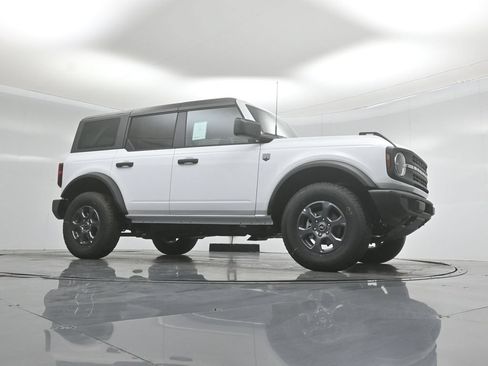 New 2026 Ford Bronco Big Bend AWD/4WD image 3