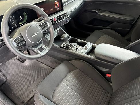 Used 2025 Kia K5 LXS FWD image 12