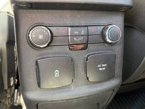 Used 2018 Ford Explorer Platinum AWD/4WD image 11