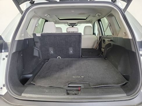 Used 2023 Nissan Rogue SV w/ SV Premium B Package FWD image 28