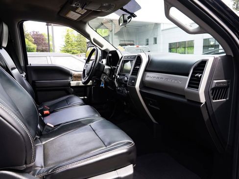 Used 2019 Ford F250 Lariat w/ Chrome Package AWD/4WD image 25