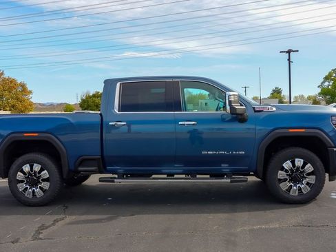 New 2025 GMC Sierra 2500 Denali w/ Technology Package image 7