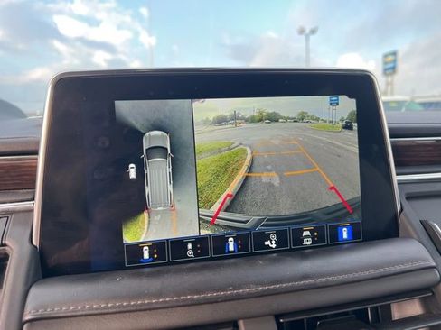 Used 2022 Chevrolet Tahoe High Country w/ Max Trailering Package AWD/4WD image 16