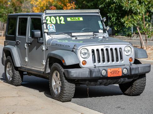 Used 2012 Jeep Wrangler Unlimited Rubicon w/ Connectivity Group image 3