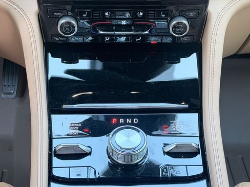 Used 2024 Jeep Grand Cherokee L Summit AWD/4WD image 19