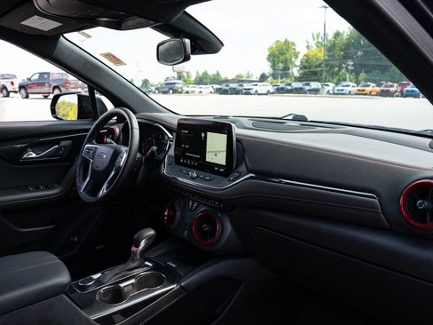 Used 2025 Chevrolet Blazer RS FWD image 21