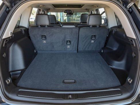 Used 2023 Jeep Grand Cherokee Limited image 31