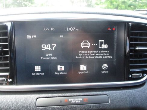 Used 2021 Kia Sportage S w/ S AWD Premium Package image 9