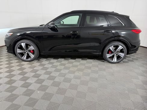 Used 2025 Audi SQ5 Premium Plus AWD/4WD image 2