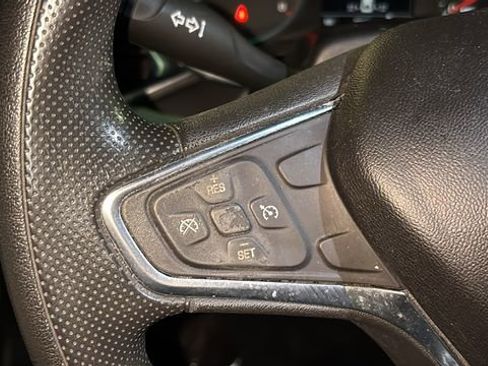 Used 2019 Chevrolet Malibu LT image 14