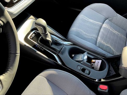 Certified 2025 Toyota Corolla SE FWD image 7