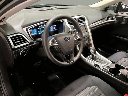 Used 2016 Ford Fusion SE image 17