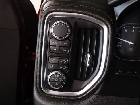 Used 2019 GMC Sierra 1500 AT4 w/ AT4 Premium Package AWD/4WD image 8
