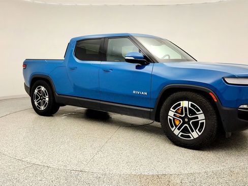 Used 2023 Rivian R1T Adventure image 3