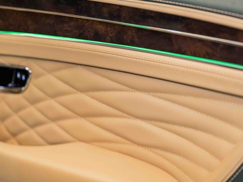 Used 2024 Bentley Continental GT V8 image 38