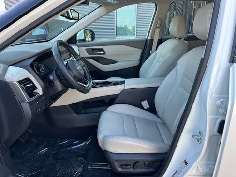 Used 2023 Nissan Rogue SL image 13