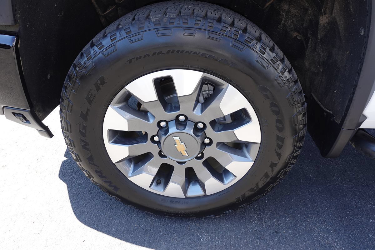 Used 2025 Chevrolet Silverado 2500 Custom w/ Custom Value Package AWD/4WD image 57
