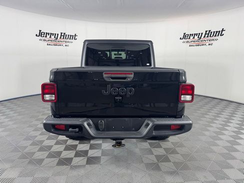 Used 2022 Jeep Gladiator Sport AWD/4WD image 8