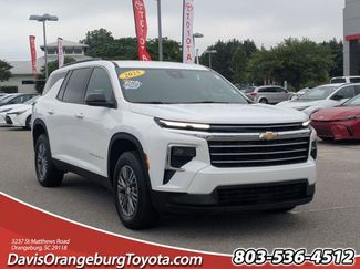 Used 2025 Chevrolet Traverse LT FWD video 1