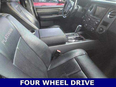 Used 2015 Ford Expedition Platinum image 11