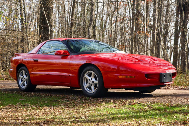 Used 1997 Pontiac Firebird Coupe w/ Opt Pkg RWD image 12