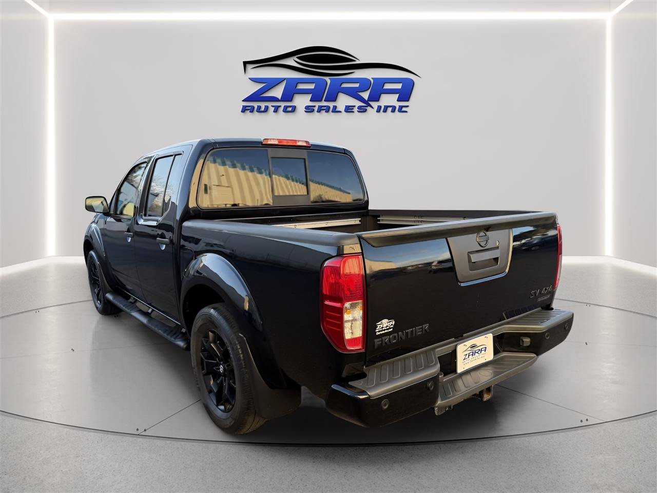 Used 2020 Nissan Frontier SV w/ Midnight Edition Floor Mats AWD/4WD image 8