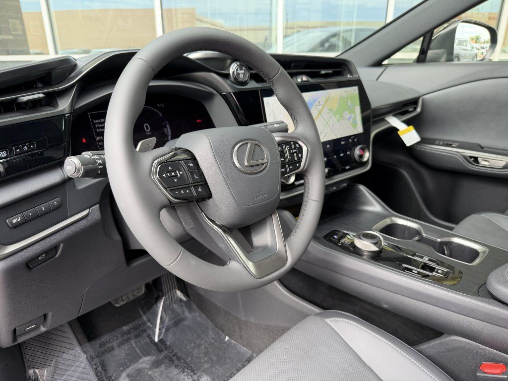 Used 2026 Lexus RZ 350e 2WD image 31