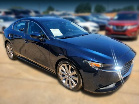Used 2020 MAZDA MAZDA3 Sedan w/ Select Package FWD image 16