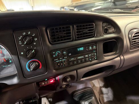 Used 2002 Dodge Ram 2500 Truck 4x4 Quad Cab image 46