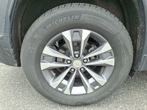 Certified 2025 Chevrolet Equinox LT w/ Convenience Package II AWD/4WD image 9