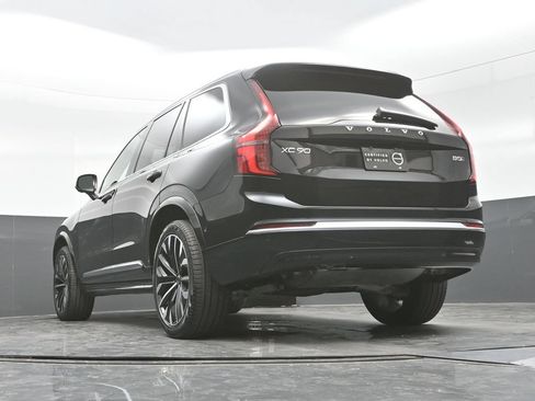 Used 2025 Volvo XC90 B5 Ultra AWD/4WD image 25