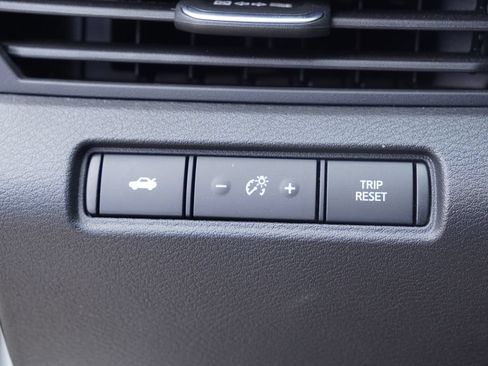 Used 2025 Nissan Altima 2.5 S FWD image 10